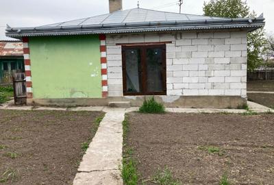 Casă cu 4 camere în Ștefănești - 4