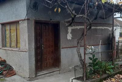 Casă cu 3 camere în Central - 2