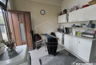 Apartament la casa, situat in zona centrala