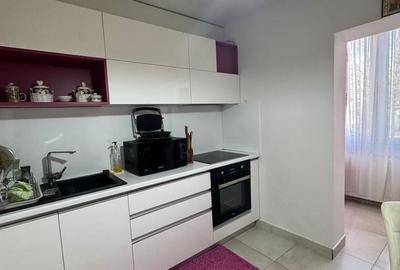 Apartament cu 3 camere în Traian - 3