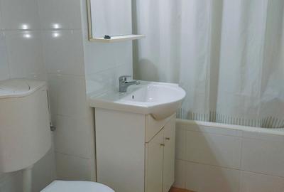Garsonieră decomandată în Central - 7