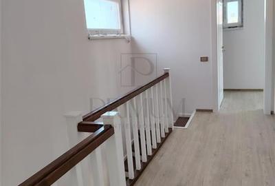 Duplex despartit prin garaj - zona excelenta - toate utilitatile - asfalt - 7