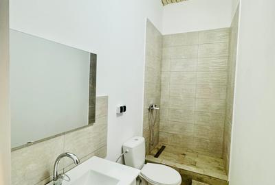 Universitate / Spatiu de Birou Renovat / Demisol / Acces Individual / IdShowroom - 5