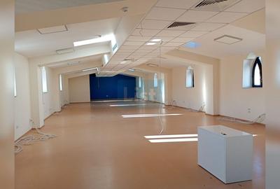 Casă cu 4 camere cu Canalizare în Central - 15
