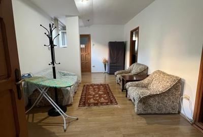 Vila 10 camere | Curte| Vitan | Metrou| Mihai Bravu 10' - 20