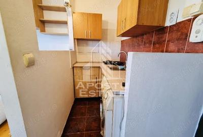 Garsonieră nedecomandată în Olimpia-Stadion - 3