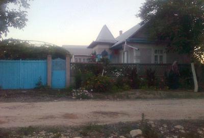 Casă cu Teren 1853 Mp în Sarichioi - 6