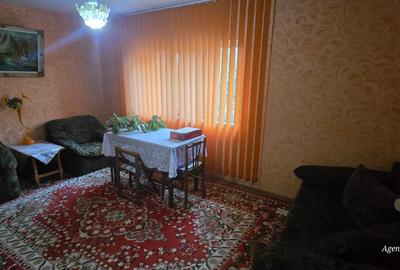 Apartament 4 camere zona Peco Cristal, str.Savenilor - 6