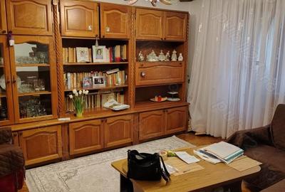 Apartament cu 3 camere semidecomandat în Central - 3