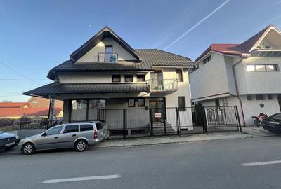 Casă cu Teren 270 Mp în Central - 3