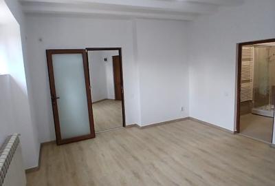 Apartament cu 3 camere în Primăverii - 6