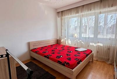 Apartament cu 3 camere decomandat în Obor - 9