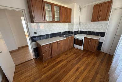 Apartament cu 4 camere decomandat în 22 Decembrie - 4