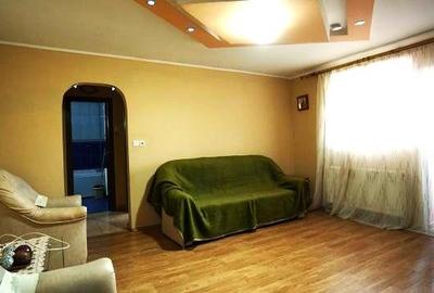 Apartament cu 2 camere semidecomandat în Micro 11
