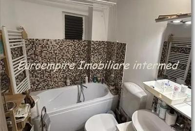 Apartament cu 2 camere decomandat în Casa de Cultură - 2