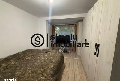 Apartament cu 3 camere decomandat în Rovine - 1