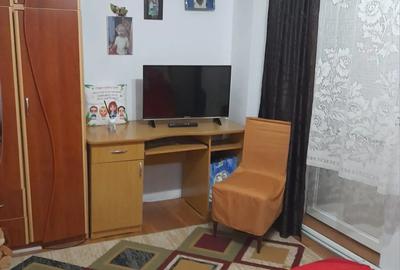 Vand Apartament 2 camere,Decomandat,Cuza Voda,4 4 - 3