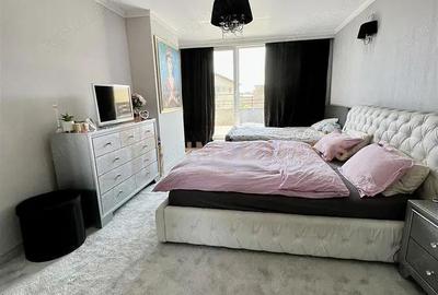 Apartament cu 6 camere în Hotvon - 2