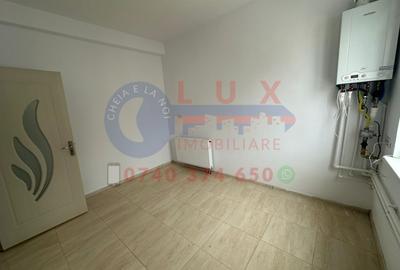 Apartament cu 3 camere decomandat în Babadag - 3