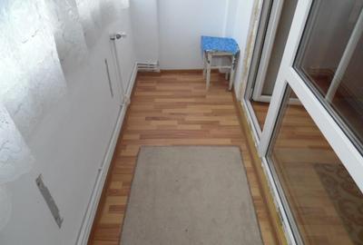 Inchiriez apartament 2 camere in Deva, pe str. Minerului, et 1 - 14