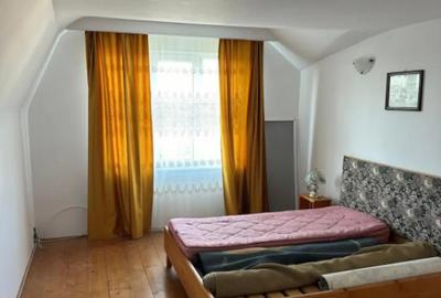 Casă cu 7 camere cu Teren 396 Mp în Eforie