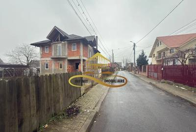 Casă cu 4 camere cu Canalizare în Calea Moldovei - 10