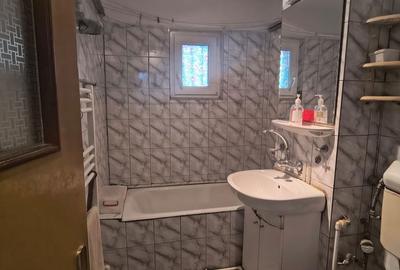 Apartament cu 3 camere decomandat în Dacia