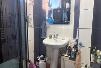 Apartament cu 2 camere semidecomandat, mobilat în Apărătorii Patriei - 10