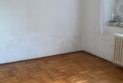 Apartament cu 3 camere semidecomandat în Sud - 8