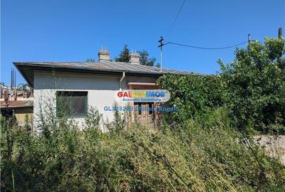 Munții Carpați,teren 569 mp, casa 4 cam si anexe 170 mp,  utilit - 15