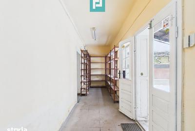Spațiu comercial, de 110 mp, în Central - 6