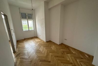 Apartament renovat în clădire istorică - are garaj - 15