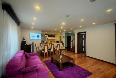 Busteni Kalinderu Vila 5 dormitoare supr 250mp