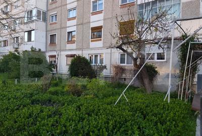 Apartament de vanzare, cu 4 camere, 80 mp, zona Calea Aradului - 3