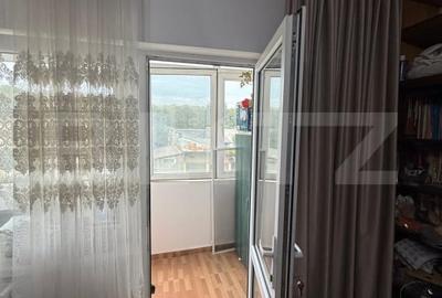 Apartament de vanzare, cu 2 camere, 60 mp, zona Sala Sporturilor, etaj 1/4 - 5