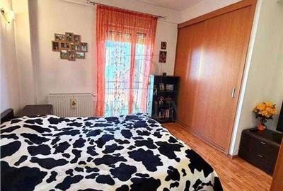 Apartament cu 4 camere decomandat în Aradului - 3