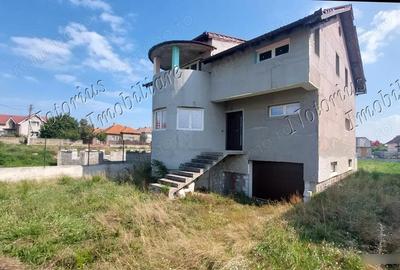Casă în Central - 1