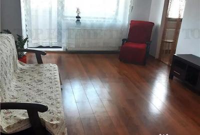 Garsonieră decomandată în Tei - 2