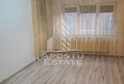Apartament cu 3 camere, decomandat, ultra-central, piata Unirii