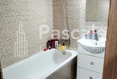 Casă cu 4 camere în Cristian - 2