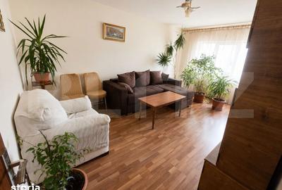 Apartament cu 3 camere decomandat în Micro 12 - 2