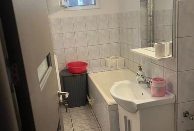 Inchiriez apartament 2 camere - 3