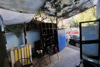 Spațiu comercial, de 20 mp, în Titan - 4