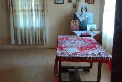Casă cu Teren 4000 Mp în Moldoveni - 5