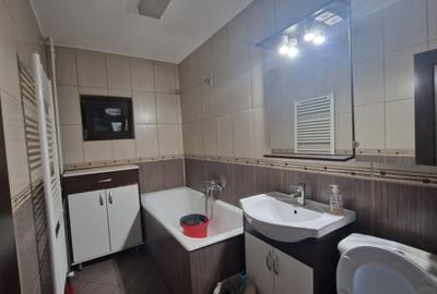 Apartament 3 camere, decomandat, 80mp, Cornitoiu, zona Liceul George Bibescu - 9