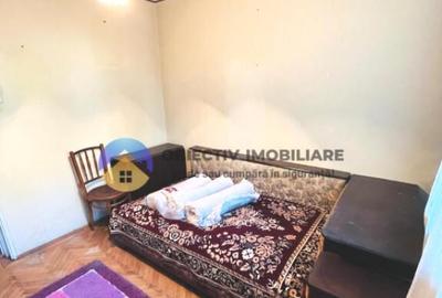 Apartament de vanzare 4 camere- Bulevardul Traian, Piatra Ne - 2