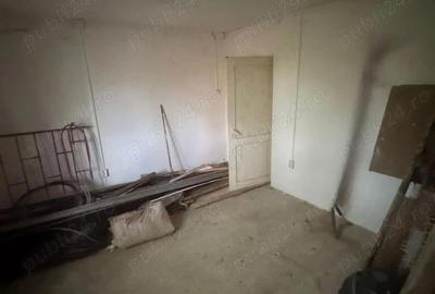 Casă cu 3 camere cu Teren 496 Mp în Vest - 4