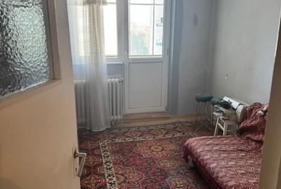 Apartament 4 camere, 80 mp, decomandat, vedere Calea Calarasilor. - 2