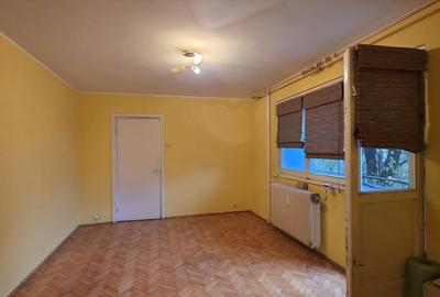 Apartament cu 3 camere semidecomandat în Tătărași - 9