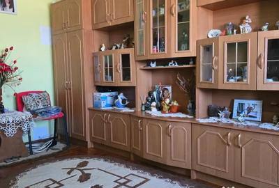 Apartament cu 3 camere decomandat în Minerul - 17